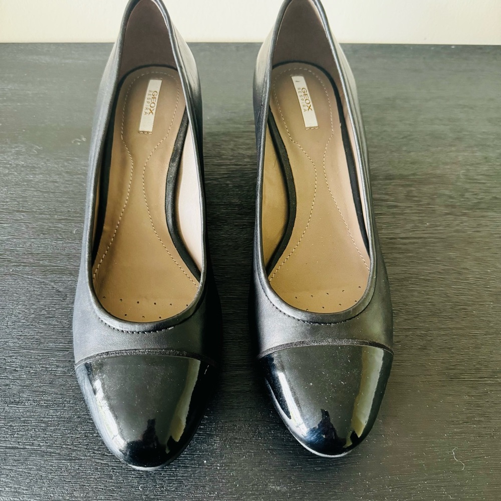 Women’s wedge leather shoes